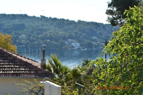 Sealodge Solta - Luxe Villa, Private Pool & Mooring