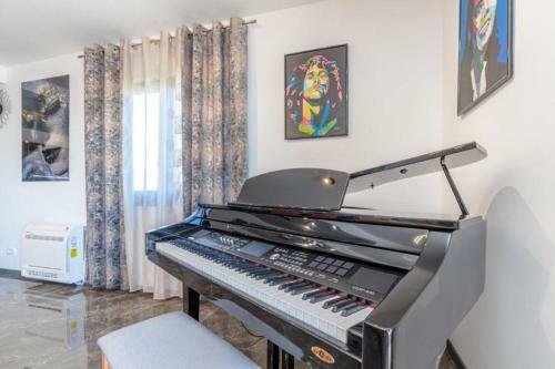 Istrian Villa Roc With Pool For 5 Guests