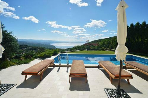 Villa Lunin 5* - Seaview Holiday Home