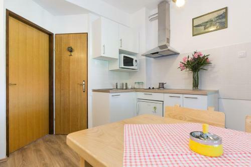Hostal Pape Punat Apartmani I Sobe
