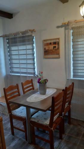 Studio Apartman T And T