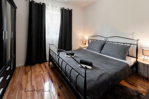 Apartment Black Diamond