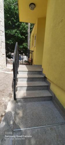 Apartamento Holiday Home An?i? ,?estanovac-makarska
