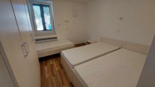 Ravna Dolina Holiday Homes