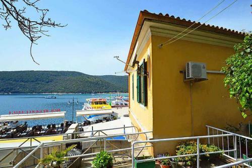 Apartment In Rabac 16989