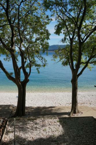 Studio Apartment Michelle - Intermezzo With Sea View