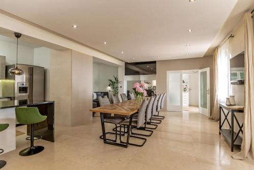 Seaside Luxury Villa With A Swimming Pool Puntinak, Brac - 2964