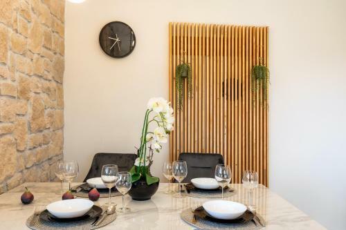 Teona Luxury Apartment With Jacuzzi And Terrace Sea View