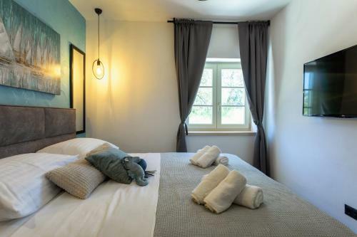 Teona Luxury Apartment With Jacuzzi And Terrace Sea View