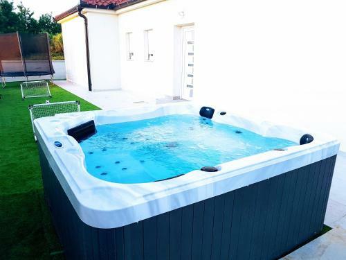 Villas Sabun - Modern House With Pool & Jacuzzi