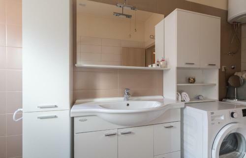Modern Apartment Mia
