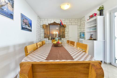 Privlaka Holiday House