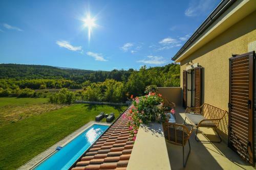 Beautiful Villa Raviola