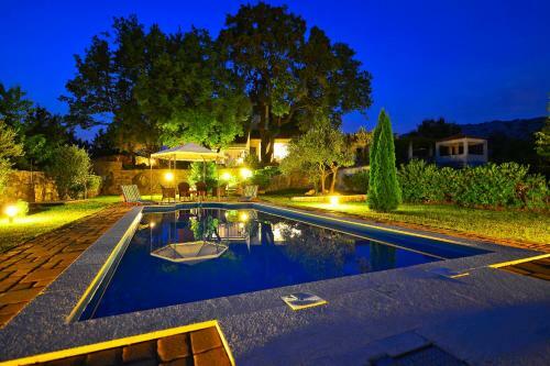 Isolated Villa Terna -big Garden-pool-dalmatia