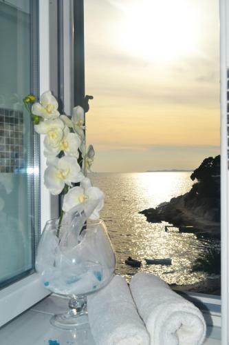 Aparthotel Apartments Toni Sea View
