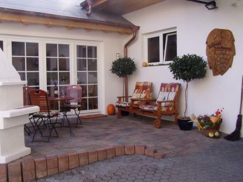 Hostal Wein Und G�stehaus H�ls