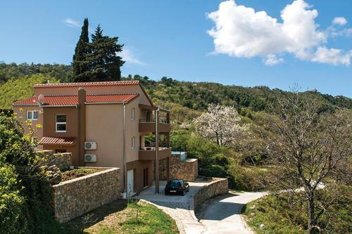 Luxury Villa Mosor, Heated Pool Whirpool, Near The See