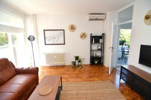 Apartman Majur