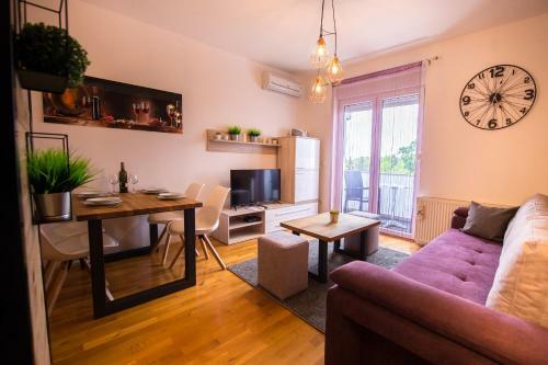 Apartment Lamar - Entry With Pin 0 - 24h, Underground Parking Garage, Elevator
