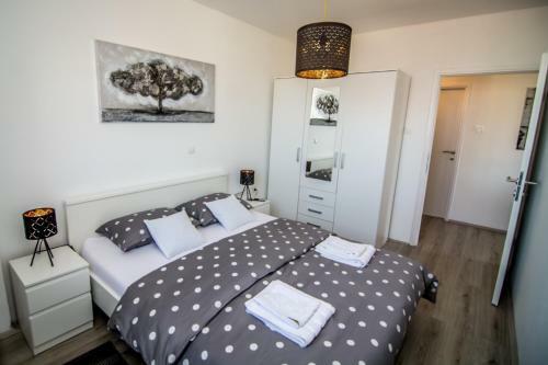 Apartamentos Sky