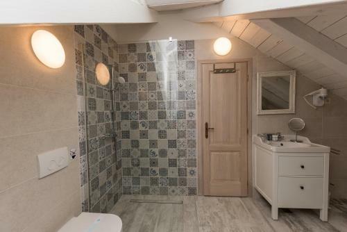 Luxury Villa Marija - Rustic Villa With Pool And Sauna