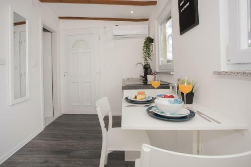 Studio Apartment ?katula