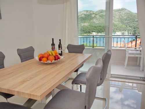 Amazing Sea View Apartment Petra & Paula