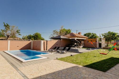 Poolincluded - Holiday Home Sopot