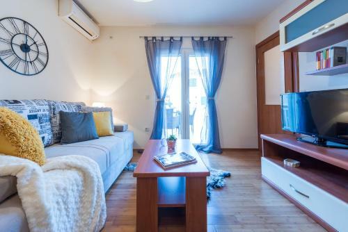 Summer Life Apartment