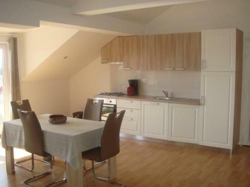 Apartments Jelicic