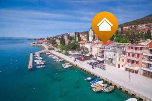 Apartments In Selce 39174