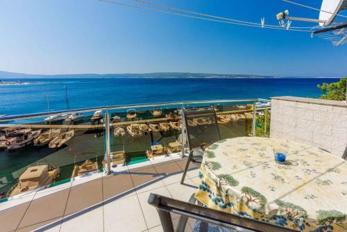 Apartments In Selce 39174