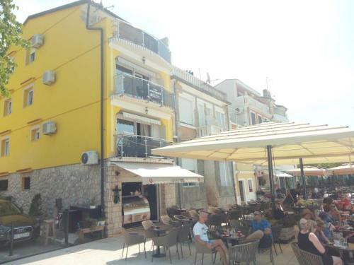Apartamento Mali Marino 2