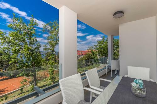 Apartments Tatjana Selce
