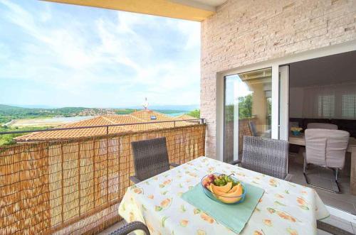 Apartment In Soline/insel Krk 38395