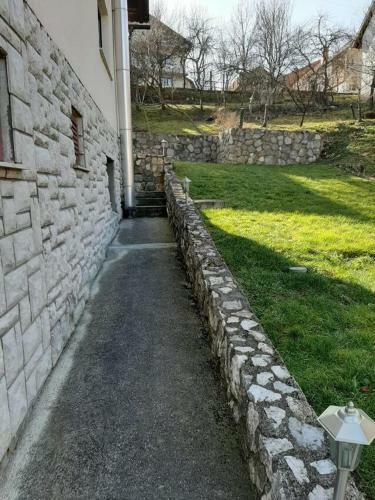 Apartments With A Parking Space Slunj, Plitvice - 18152