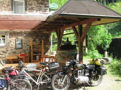 Hostal Pension & Apartments Linkem�hle