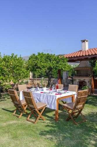 Villa Anerocur� By Chania City