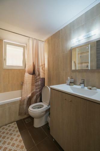 Apartamento Spacious Home With Parking