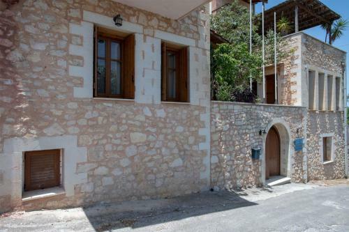 Eftrapelia Village Houses