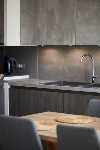 Apartamento Chrissula Apt Homeleader