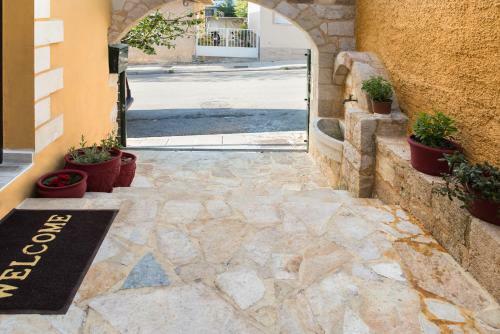 Dominic Chania Apartment