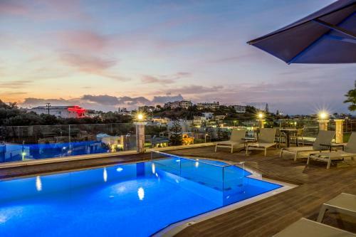 Theos Holidays Luxury Apartment