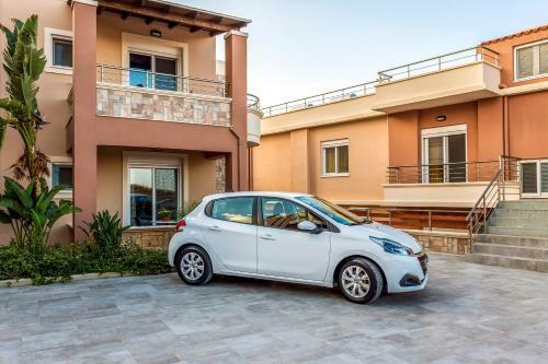 Theos Holidays Luxury Apartment