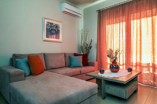 Theos Holidays Luxury Apartment