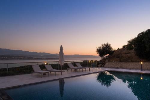 Seacrete Villas