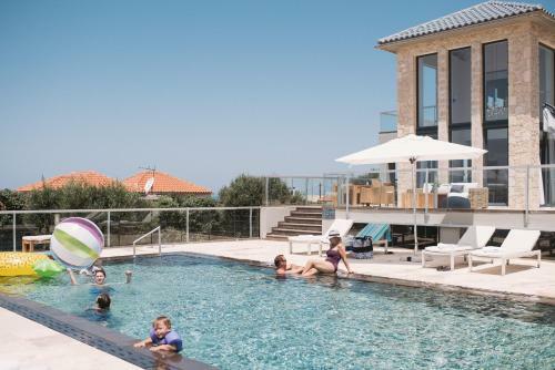 Seacrete Villas