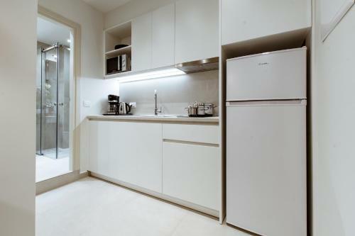 Antel Suites & Apartments
