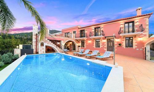 Steve Kois Villa Heated Pool