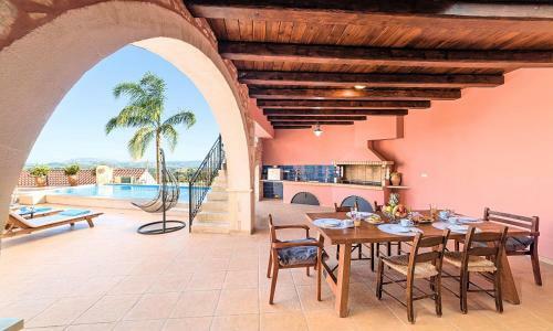 Steve Kois Villa Heated Pool